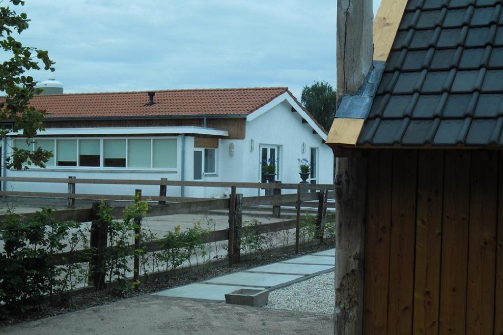 Herkenhoek 5 Bedroom Apartment Heeswijk-Dinther Екстериор снимка